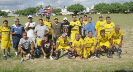 Juega bien, golea y gusta la Colonia Victoria en la Colosso; venció al Coronita Cruz