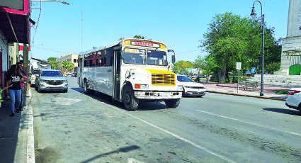 Choferes de camiones urbanos en Nuevo Laredo cobran un peso de más sin autorización