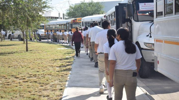Apoya municipio de Nuevo Laredo a más de mil 860 estudiantes con transporte escolar
