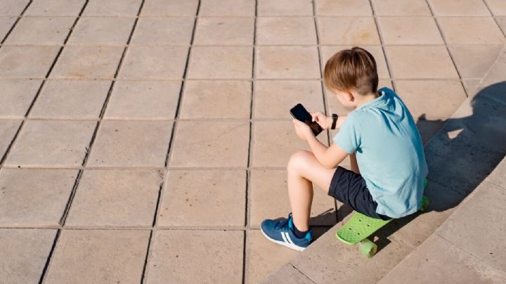 Escuelas sin celulares divide opiniones entre padres de familia; ¿qué tan buena es esta medida?