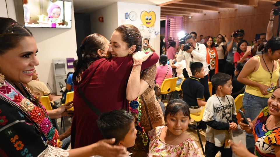 Claudia Sheinbaum, presidenta de México, visitó el CRIT de Guerrero.