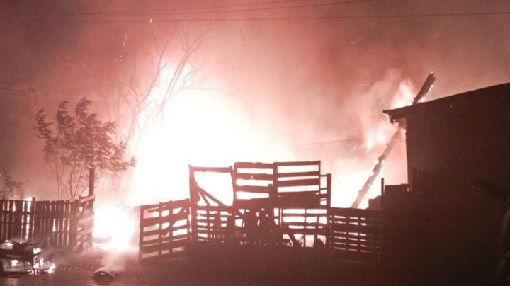 Abuelitos se quedan sin hogar por voraz incendio en Nuevo Laredo; lo perdieron todo