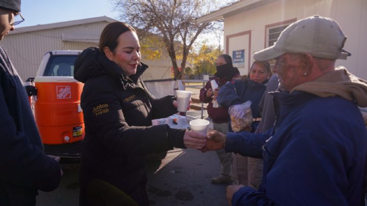 Carmen Lilia Canturosas lidera operativo invernal para apoyar a los más vulnerables en Nuevo Laredo