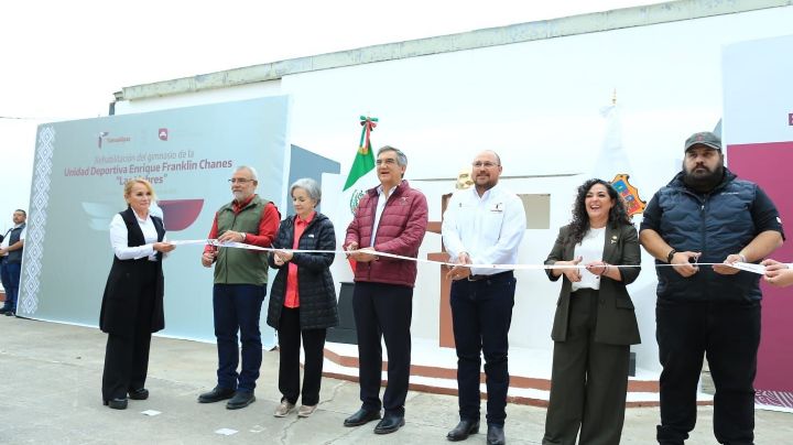 Entrega Américo Villarreal Anaya Unidad Deportiva Enrique Franklin Chanes 'Las Liebres' en Río Bravo