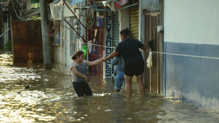 'A nadie dejaremos desamparado': Sheinbaum ofrece apoyo total a familias damnificadas por lluvias