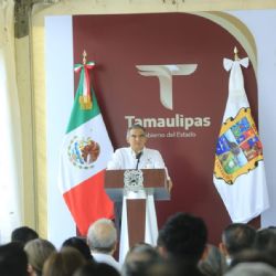 Tamaulipas apoya a Veracruz con helicóptero y víveres; gobernador llama a la población a solidarizar