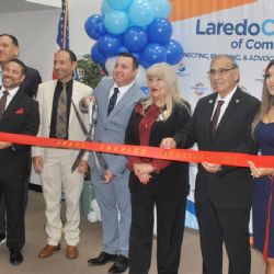 Instituyen el 'Día Nacional de Apoyo a la Cámara de Comercio Local' en Laredo, Texas