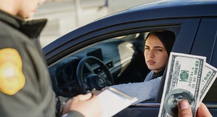 Texas aplica multa de 200 dólares por un descuido que casi todos los conductores cometen