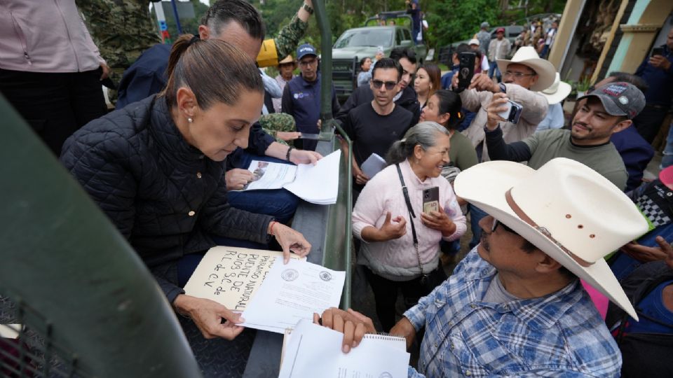 Coordina atención a damnificados