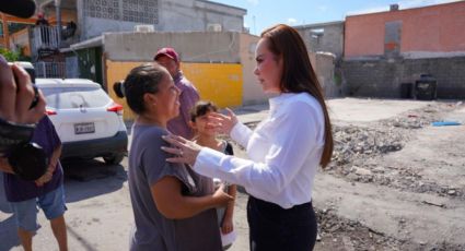 Carmen Lilia Canturosas supervisa trabajos de reparación en viviendas dañadas por explosión