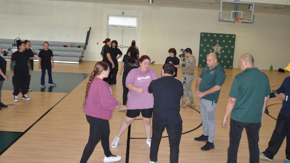 Impartirán clase gratuita de defensa personal para mujeres en Laredo
