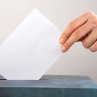 Atento llamado a los texanos; los exhortan a votar del 20 al 31 de octubre
