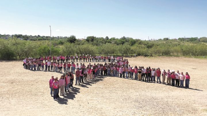 Hacen conciencia acerca del cáncer de mama en Nuevo Laredo