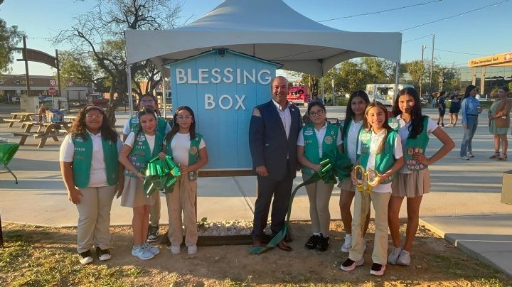 Laredo: personas de bajos recursos tendrán acceso a comida y ropa