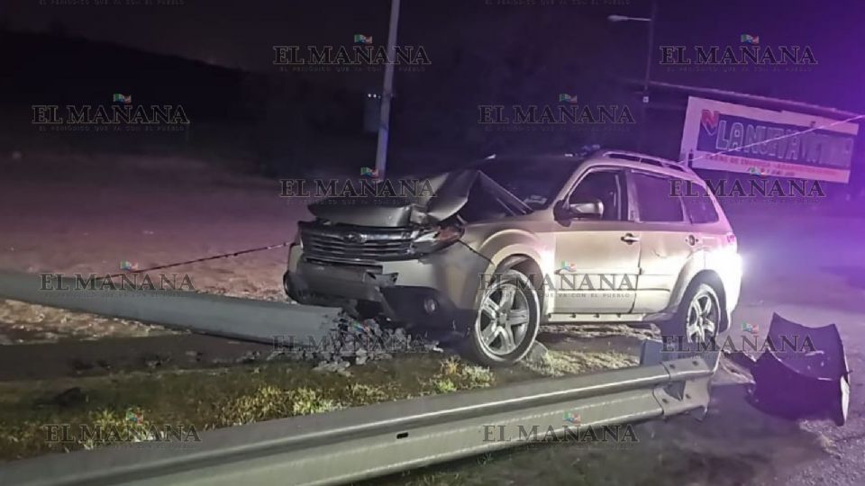 La camioneta quedó abandonada.