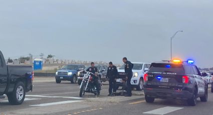Laredo: auto derriba a motociclista en Bob Bullock; así quedó el biker tras el accidente