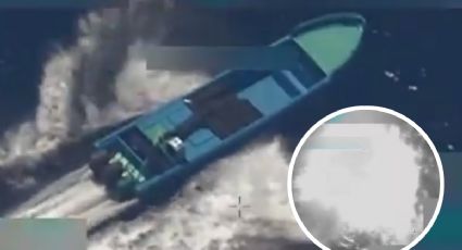 MOMENTO EXACTO en que EU destruye 'narcolancha' en aguas del Pacífico