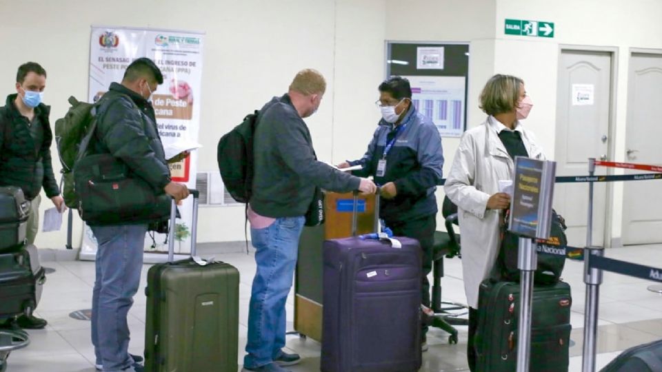 Publican en el DOF los cambios de franquicia fiscal para viajeros.