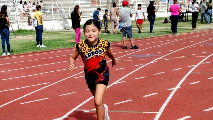 Pamela Vázquez es una joven promesa del atletismo; destaca en los Juegos Deportivos