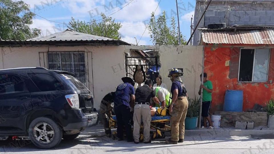 El hombre fue atendido por paramédicos