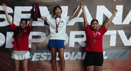 Elisa del Ángel es campeona en Frontón en la Semana Deportiva Estudiantil 2025