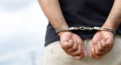 Detienen a peligroso sujeto en Laredo; quería robar pertenencias dentro de un automóvil