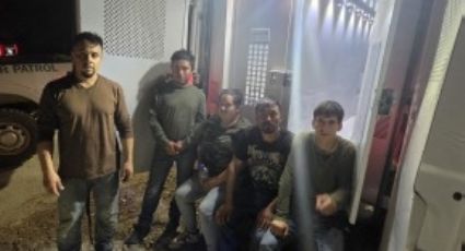 Cinco indocumentados asegurados en rancho de Laredo; persecución policiaca deja heridos | VIDEO