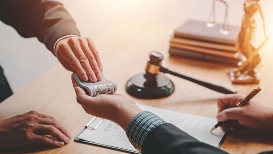 Esta es la fianza para que el trailero salga libre.