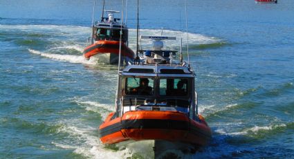 Secuestran a 28 menores en una embarcación; Marina los rescató en altamar