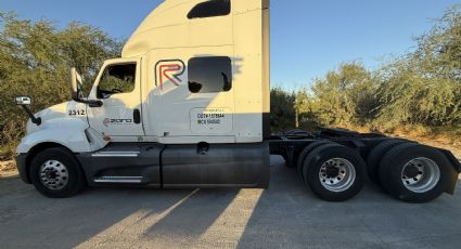 Alguaciles de Webb detienen a sujeto que se robó un tractor; lo tenía mal estacionado