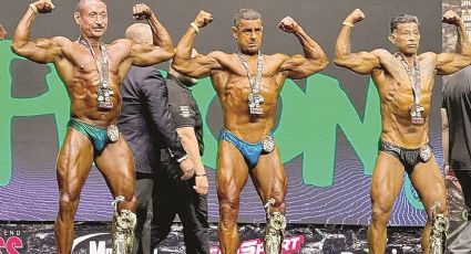 Brilla Efrén en certamen de fisicoculturismo; suma un nuevo trofeo a sus vitrinas