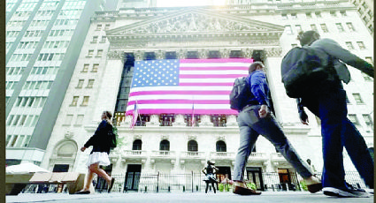 Inician despidos por parálisis en Estados Unidos