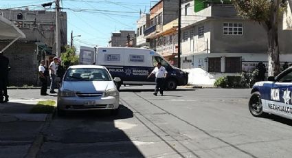 Mujer resulta herida durante balacera por asomarse a la ventana; hay una persona fallecida