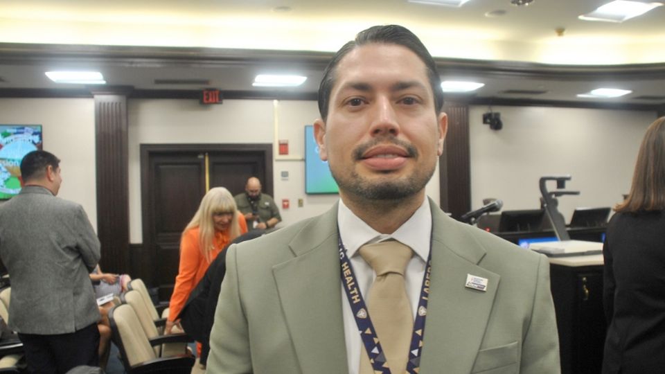 Doctor Richard Chamberlain, director de salud en Laredo.
