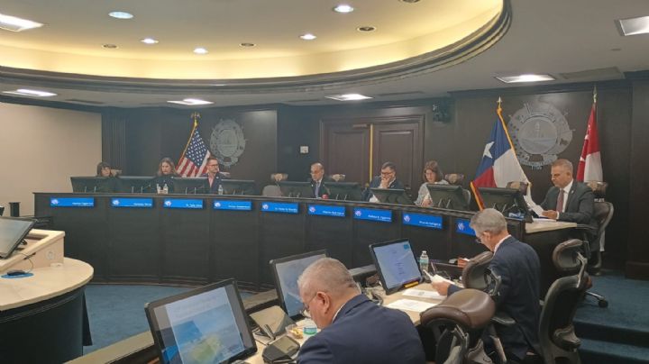 Cabildo de Laredo se declara contra la construcción de un muro; integrarán comité ciudadano