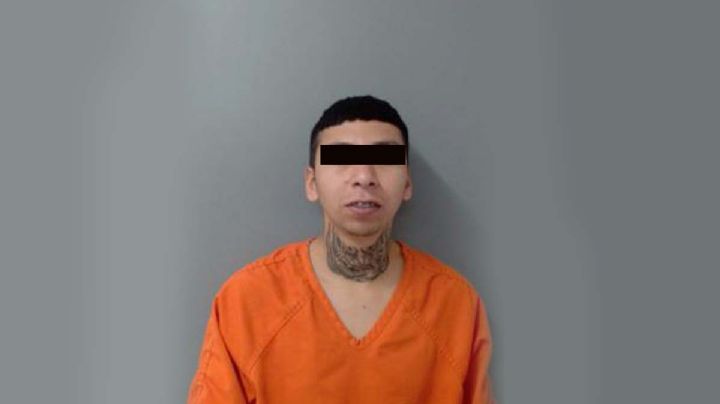 Joven armado en Laredo amenaza a novio de expareja; la policía lo busca