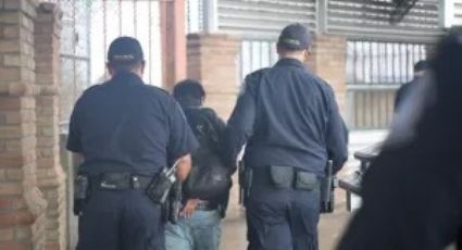 Arrestan a abuelito y joven en puente internacional 'Juárez- Lincoln'; estos son los cargos
