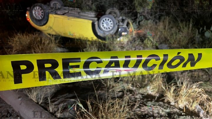 Muere hombre tras fatal volcadura en Bulevar Anzures; su cuerpo quedó prensado dentro del automóvil