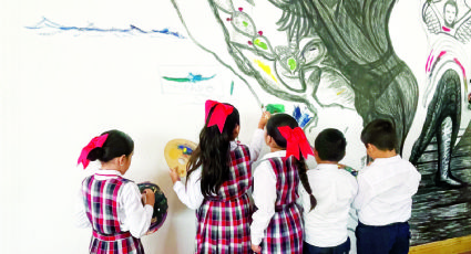 Dan vida con mural a primaria Miguel Hidalgo de Nuevo Laredo