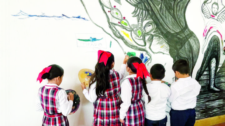 Dan vida con mural a primaria Miguel Hidalgo de Nuevo Laredo