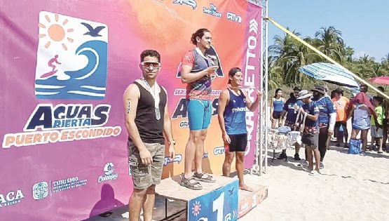 Es Ghaffar el rey de las olas; se queda con el primer lugar en reto de aguas abiertas