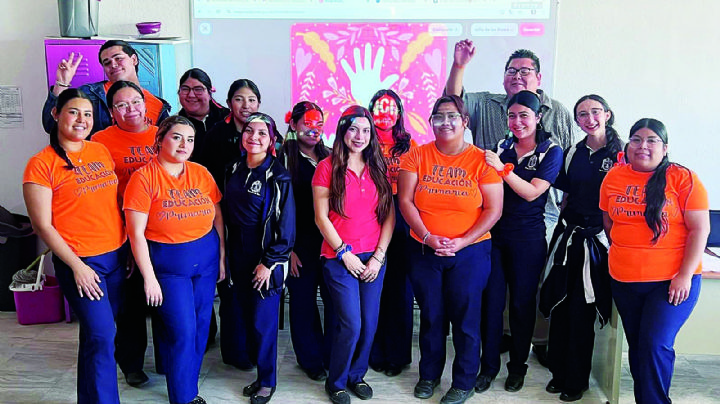 Alumnos de la Normal Urbana Cuauhtémoc piden no más violencia hacia la mujer