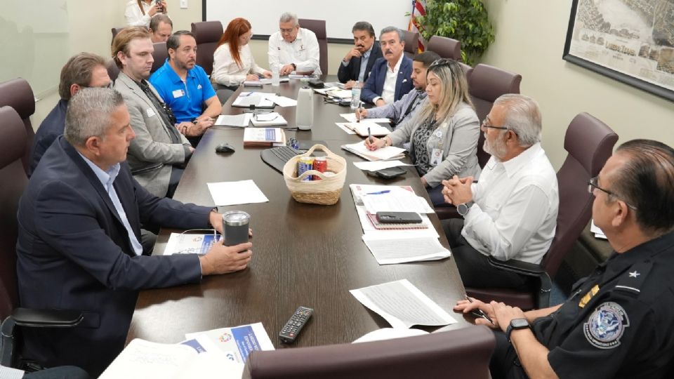 Se realizó una reunión de seguimiento al proyecto de ampliación del puente del Comercio Mundial.