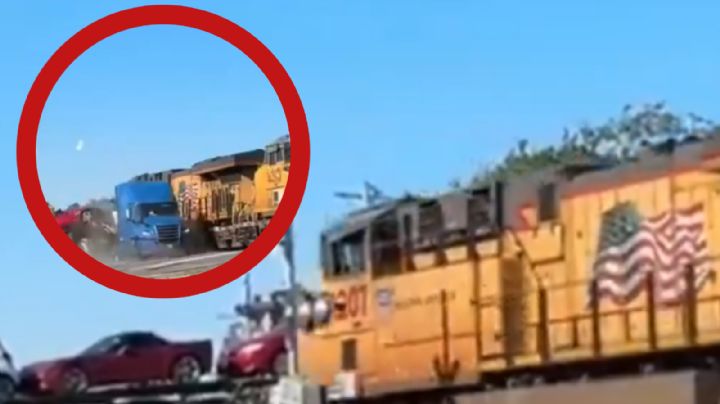 Tren embiste brutalmente a tráiler con vehículos nuevos en Texas | VIDEO