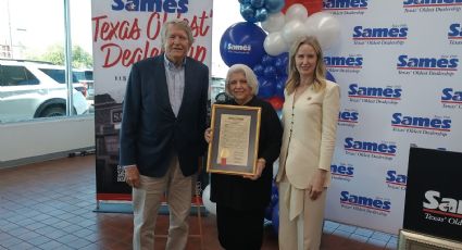 Senadora Judith Zaffirini entrega reconocimiento especial a directivos de Sames Auto Group en Laredo