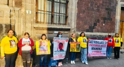 Familiares de desaparecidos por la Marina en Tamaulipas protestan frente a Palacio Nacional