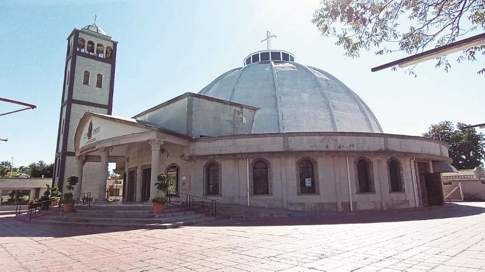 La reparación exterior de la cúpula está casi concluida y se ha comenzado con los trabajos interiores.