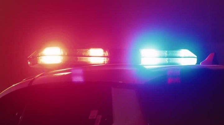 Conductor arrolla a policía para escapar de una infracción en el barrio 'Sal Si Puedes'