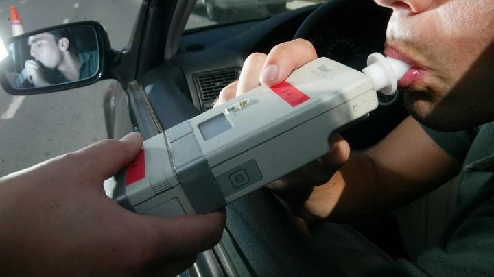 Licencia de conducir permanente: ¿me quitan el documento si no paso el alcoholímetro?