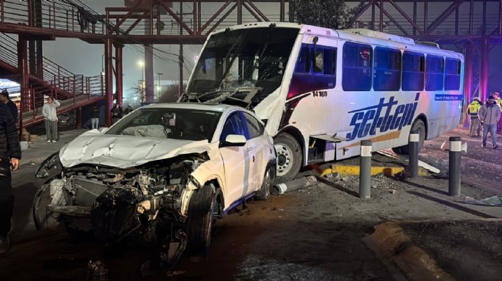 Camión 'imparable' se queda sin frenos y provoca choque múltiple; hay 33 personas lesionadas